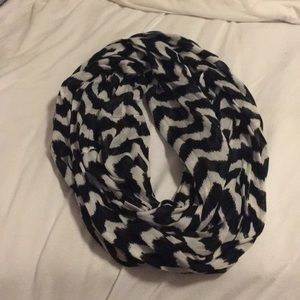 Infinity scarf